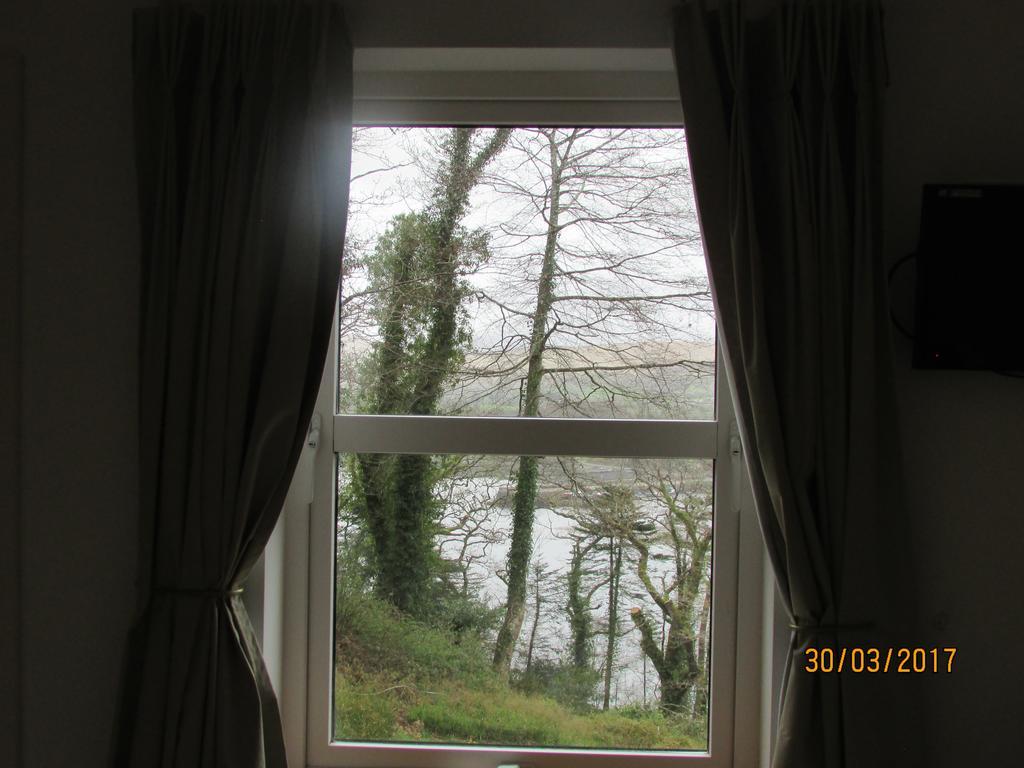 Hotel Watersedge Seaviews Kenmare Esterno foto